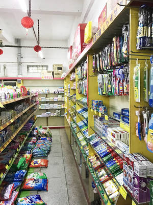 挑戰(zhàn)連鎖超市！鼎湖這家百貨店終結(jié)你的排隊結(jié)賬煩惱